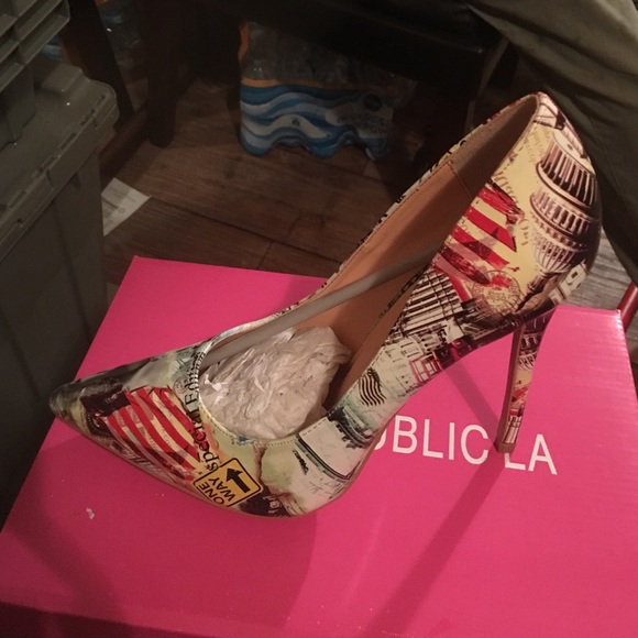 Multicolor savage heels