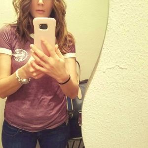 Meet your Posher, Adriana