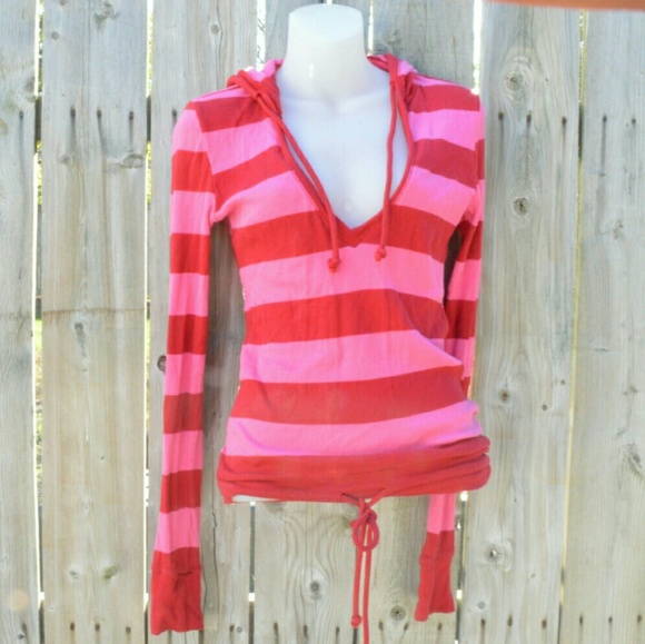 Ribbed Hooded Sweater