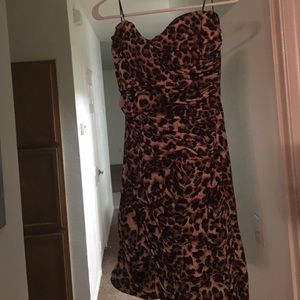 Beautiful strapless cheetah short dress😍