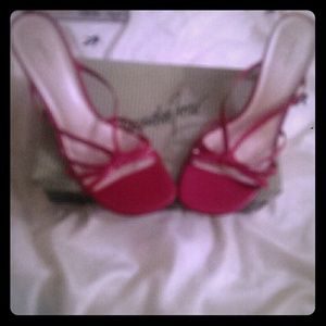 🆑Red leathery heels