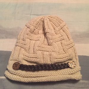 Cream colored beanie.