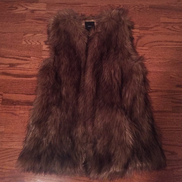 Faux fur vest