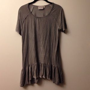 Gray tunic blouse
