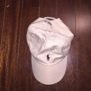 khaki polo hat