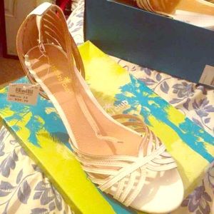 White sandals size 13