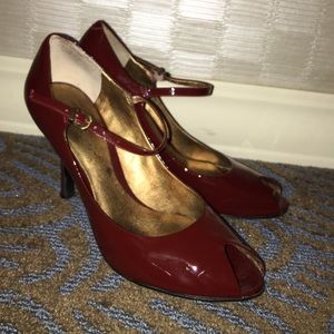 Nine West Burgundy/Wine Patent Leather size 7