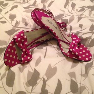 Magenta polka dot pumps