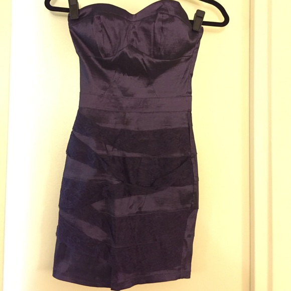 NEW WITH TAGS ‼️ Strapless bodycon party dress - Picture 1 of 5