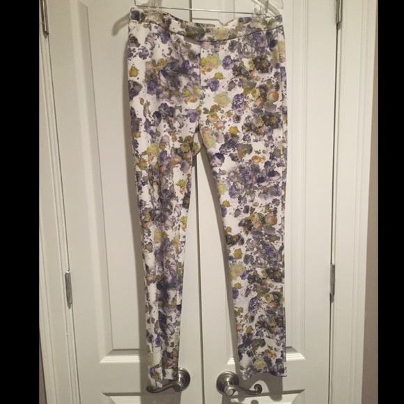 Brand New with Tags. Mustard Seed Floral Pants