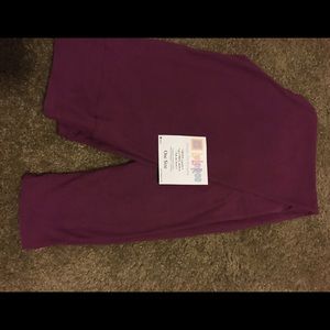 OS plum leggings LulaRoe