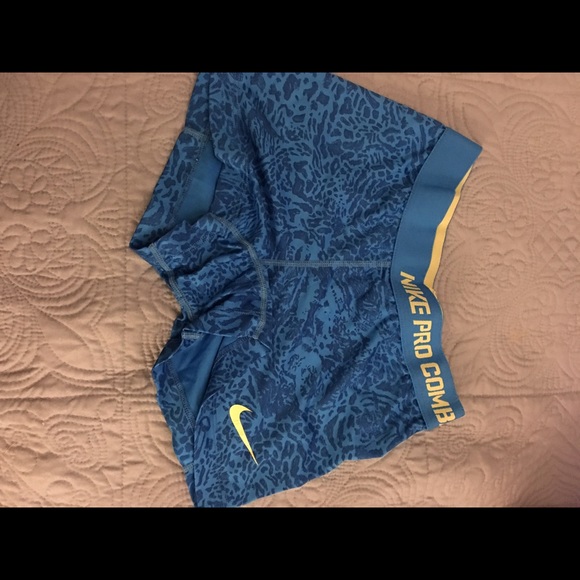 Nike Spandex