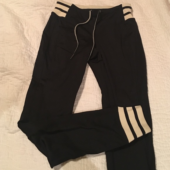 Athleta black pants