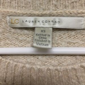 LC Lauren Conrad Sweaters - Lauren Conrad Hearts LC Lauren Conrad Sweaters - Lauren Conrad Hearts