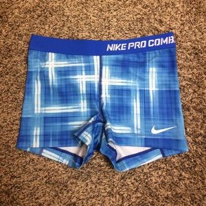 Nike workout compression shorts