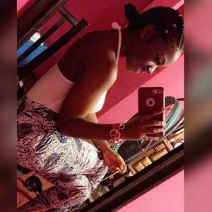 Meet your Posher, Rose