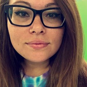 Meet your Posher, Malissa