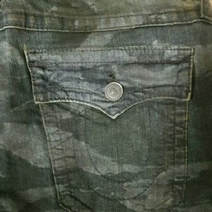 True Religion Men's Relaxed Straight Camo Jeans