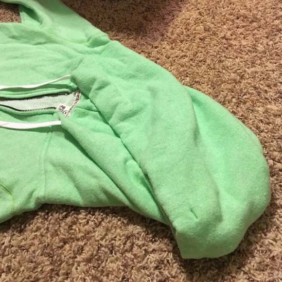 Sweatshirt - Picture 2 of 3
