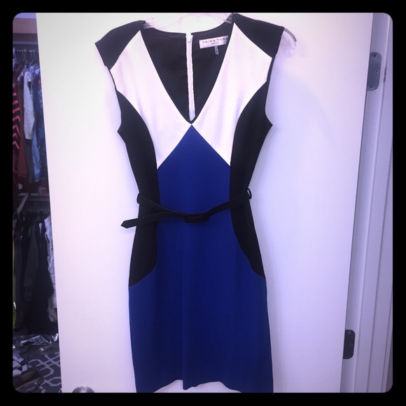 Colorblock geometric belted dress