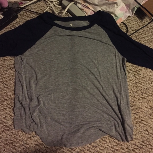 American Eagle baseball tee