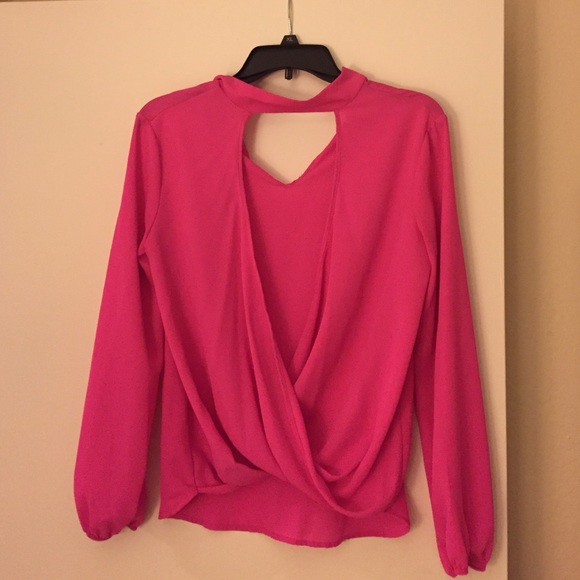 Bright pink long sleeve (polyester)