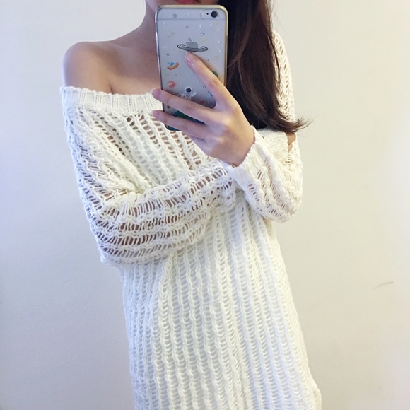 SALE White Long oversized sweater - Picture 2 of 4