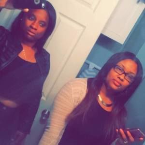 Meet your Posher, Kanisha