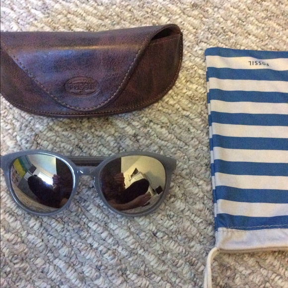 Fossil mirrored sunglasses round oversized - Picture 2 of 2