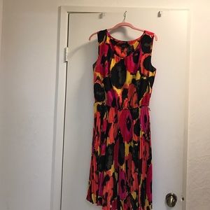 Beautiful elegant Alfani dress