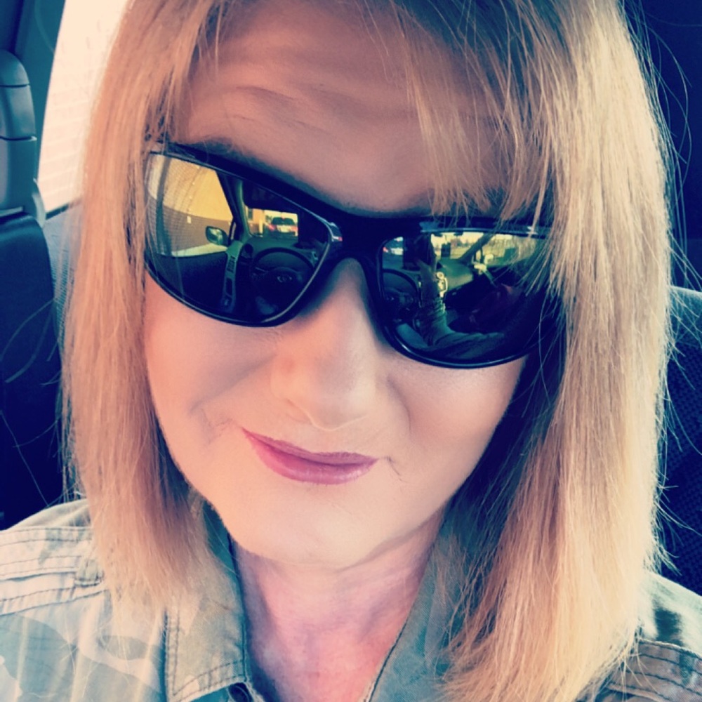Meet your Posher, Christy