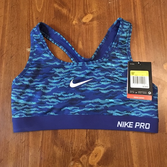 Nike sports bra. Brand New W Tags. Size small