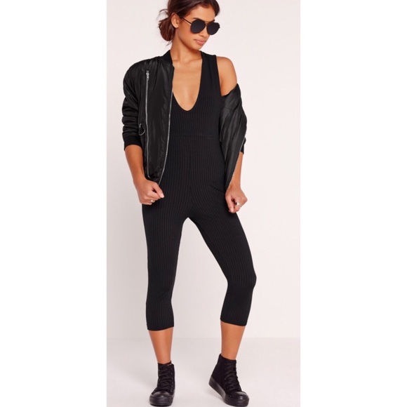 🆕Missguided deep v ribbed jumpsuit