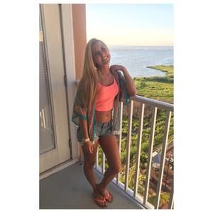 Meet your Posher, Alexus