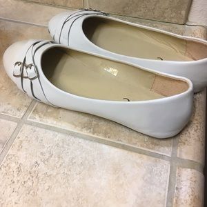 White ballet flats. Size 7