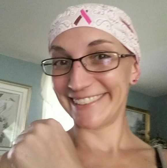 Meet your Posher, Holly - Picture 2 of 3