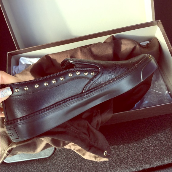 Gucci slip on sneakers