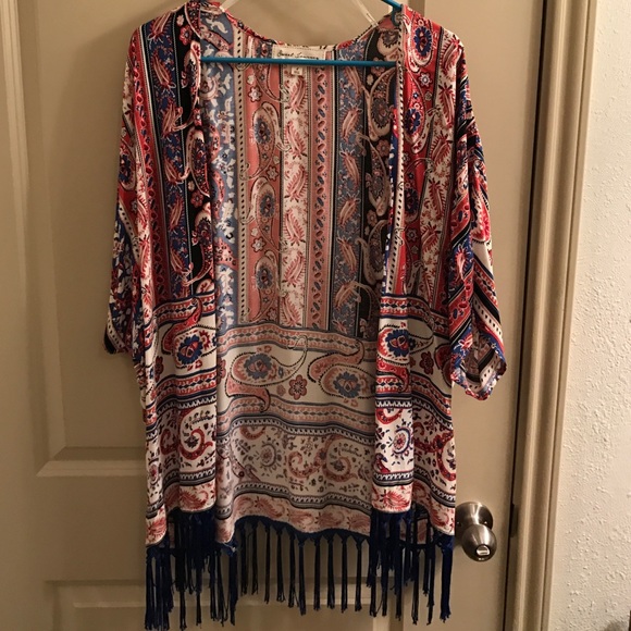 Top with fringe.  Wrap/gypsy robe - Picture 1 of 4