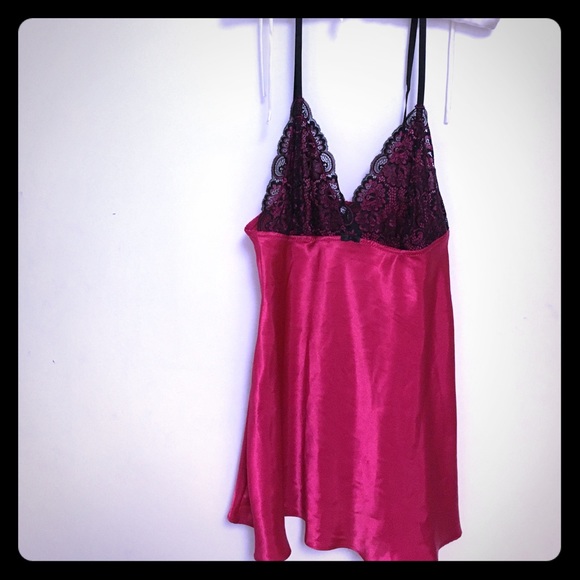 SEXY & FEMININE!!!  👄Hot Pink & Black Nightie👄
