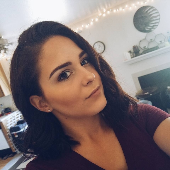 Meet your Posher, Cianna