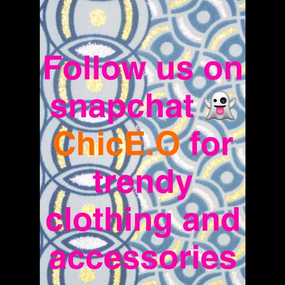 Follow our snapchat 👻 @ ChicE.O 👻 @ ChicE.O - Picture 1 of 1