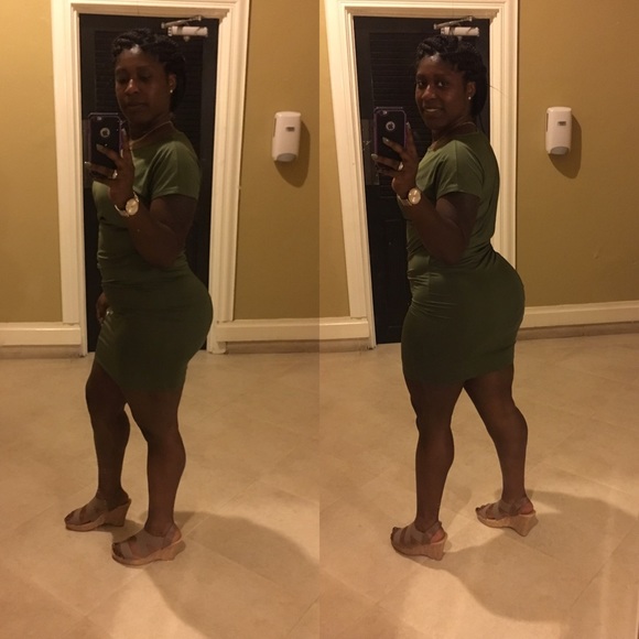 Sexy is Back Bodycon Dress - Picture 5 of 5