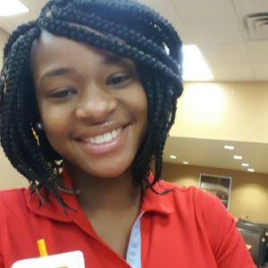 Meet your Posher, Tina