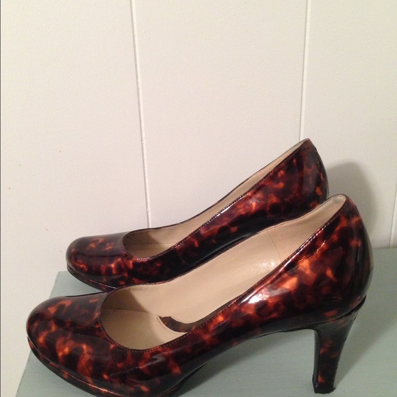 Naturalizer comfort pumps