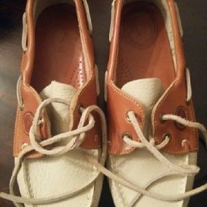 Dooney & Burke boat shoes