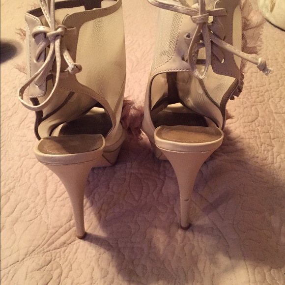 Shoes - Picture 3 of 4