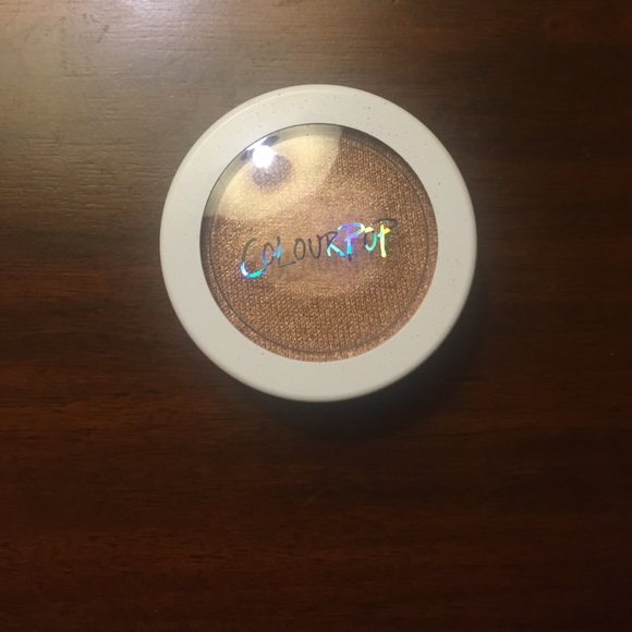 colourpop new cream highlighter in "candyman"
