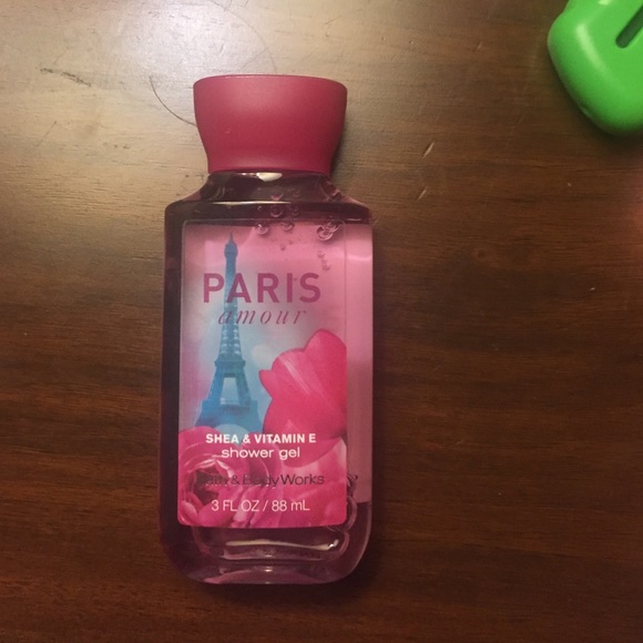 Completely new bath and body works shower gel