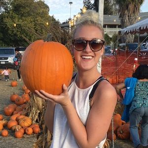 Meet your Posher, Paulina