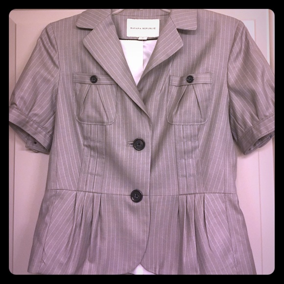 B1get1 Banana Republic short sleeve cute blazer